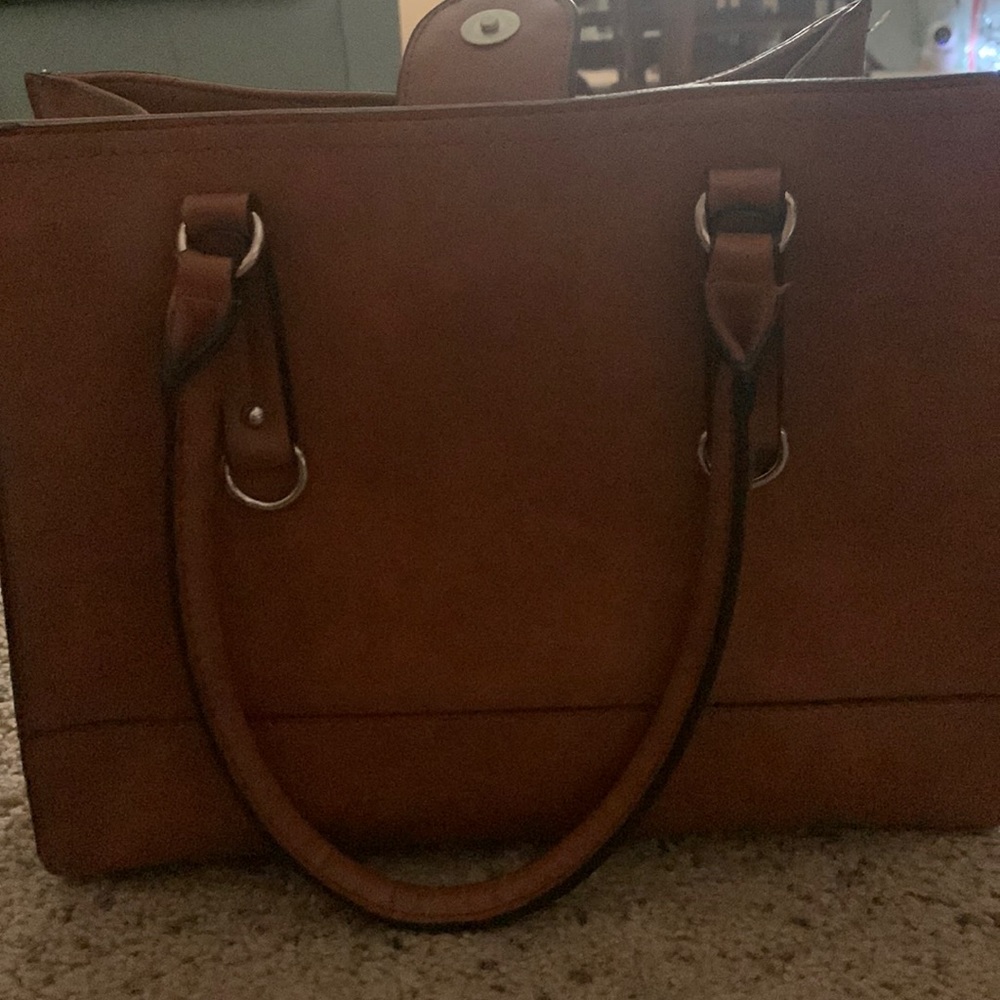 Light brown medium size purse